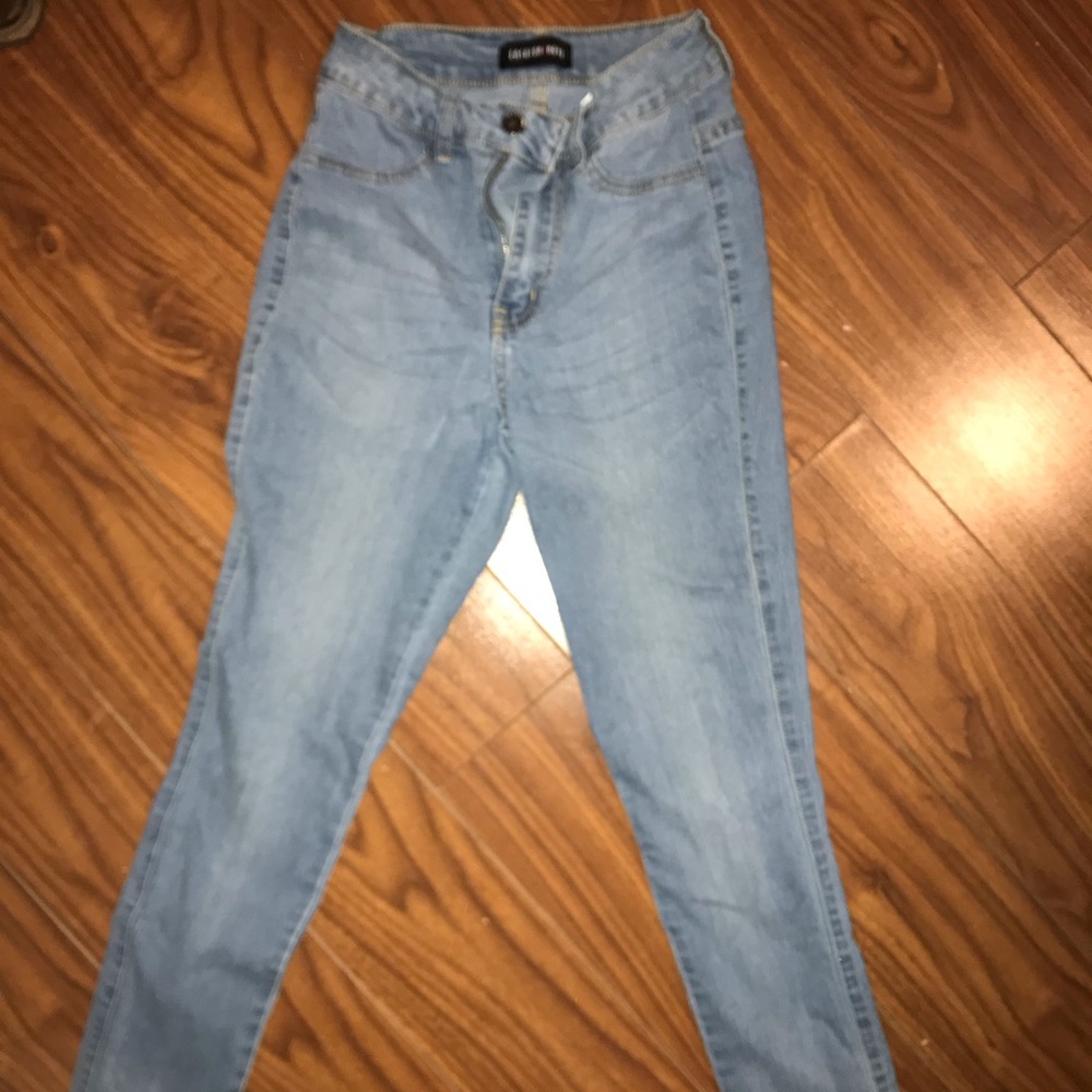 FASHION NOVA LIGHT HIGH WAISTED JEANS